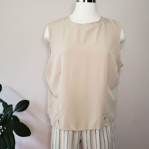 Vintage • button down the back blouse - Picture 1 of 6